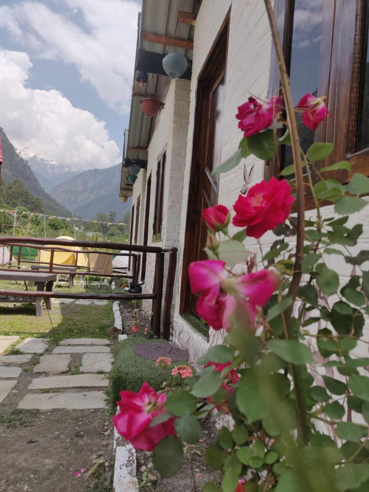 Himtrek Stay Kasol Eksteriør billede