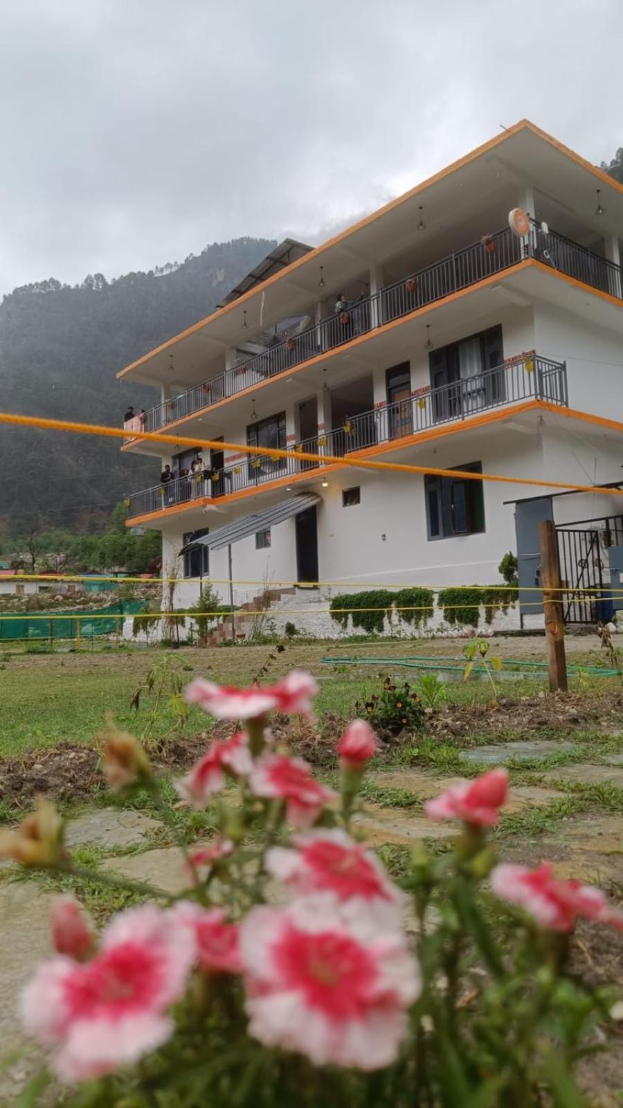 Himtrek Stay Kasol Eksteriør billede