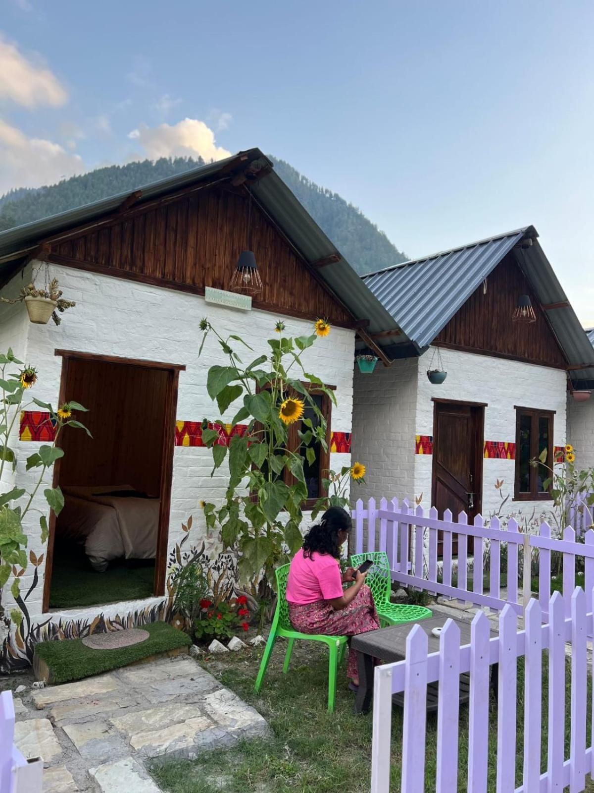 Himtrek Stay Kasol Eksteriør billede