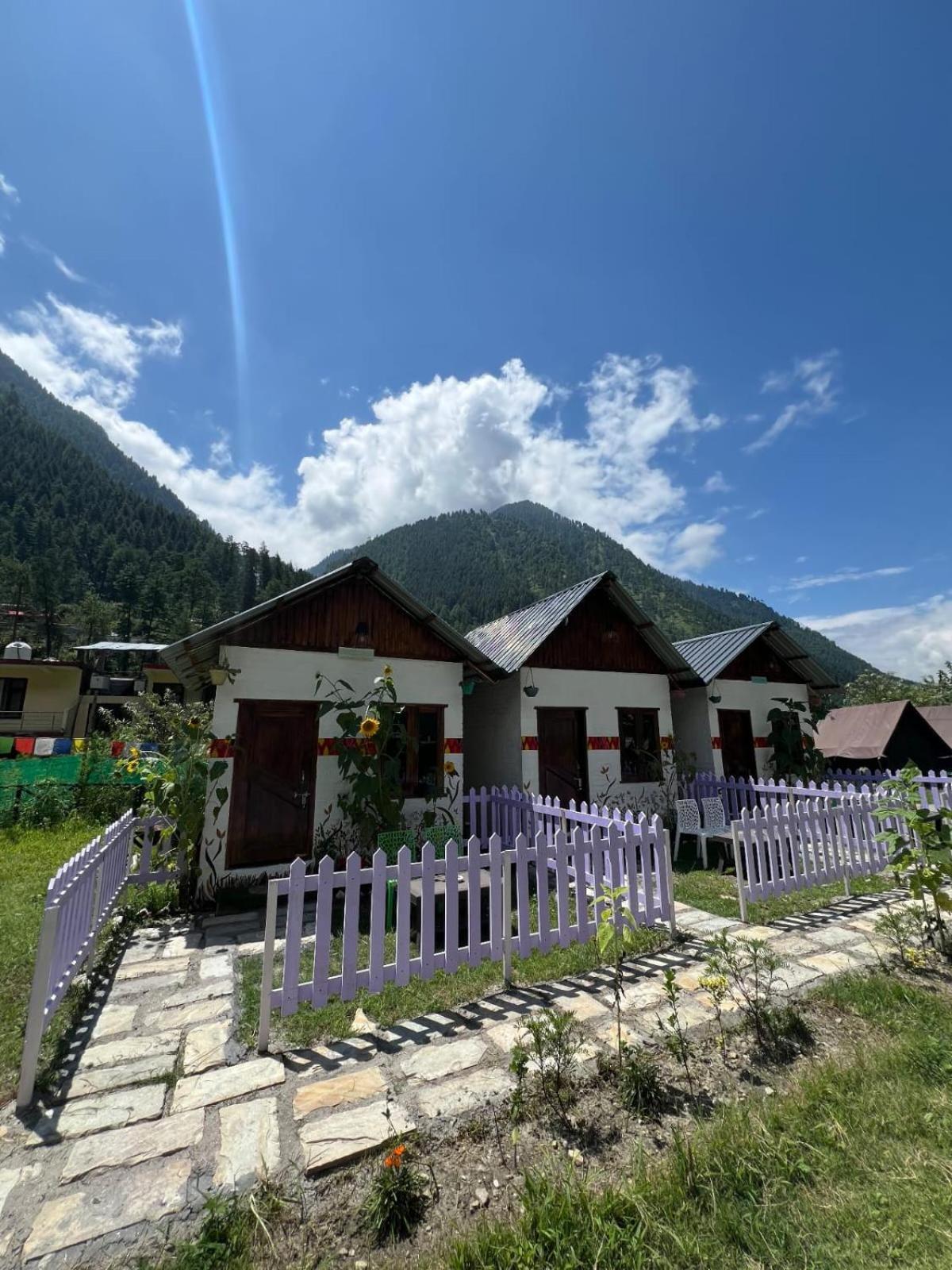 Himtrek Stay Kasol Eksteriør billede