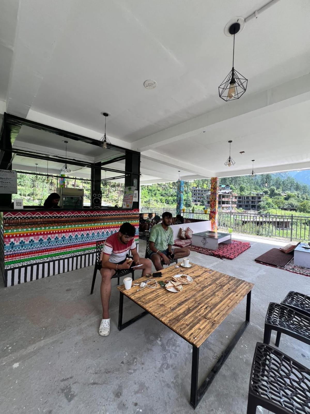 Himtrek Stay Kasol Eksteriør billede