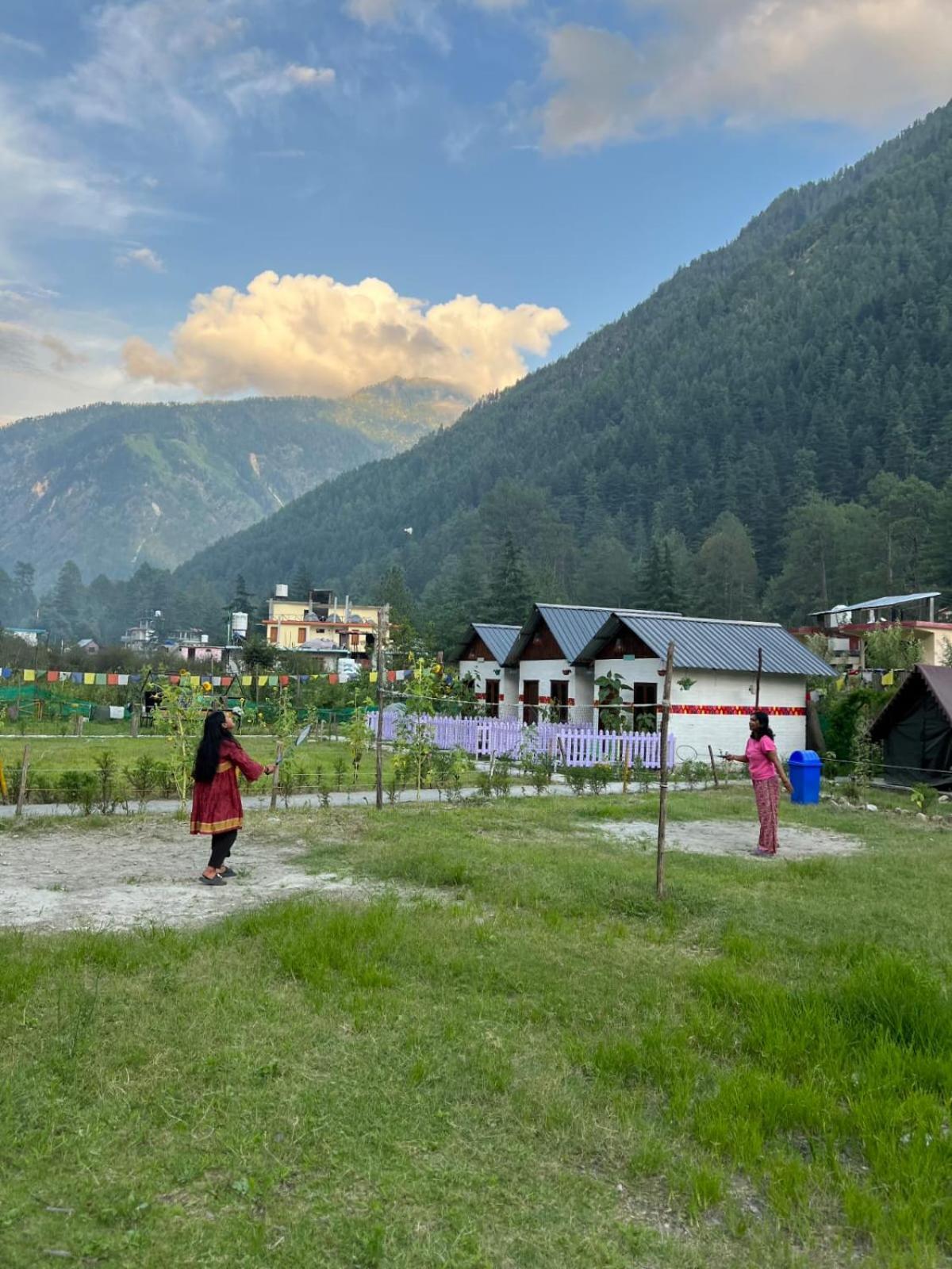 Himtrek Stay Kasol Eksteriør billede
