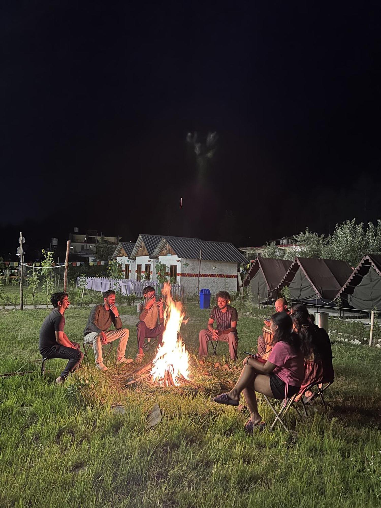 Himtrek Stay Kasol Eksteriør billede