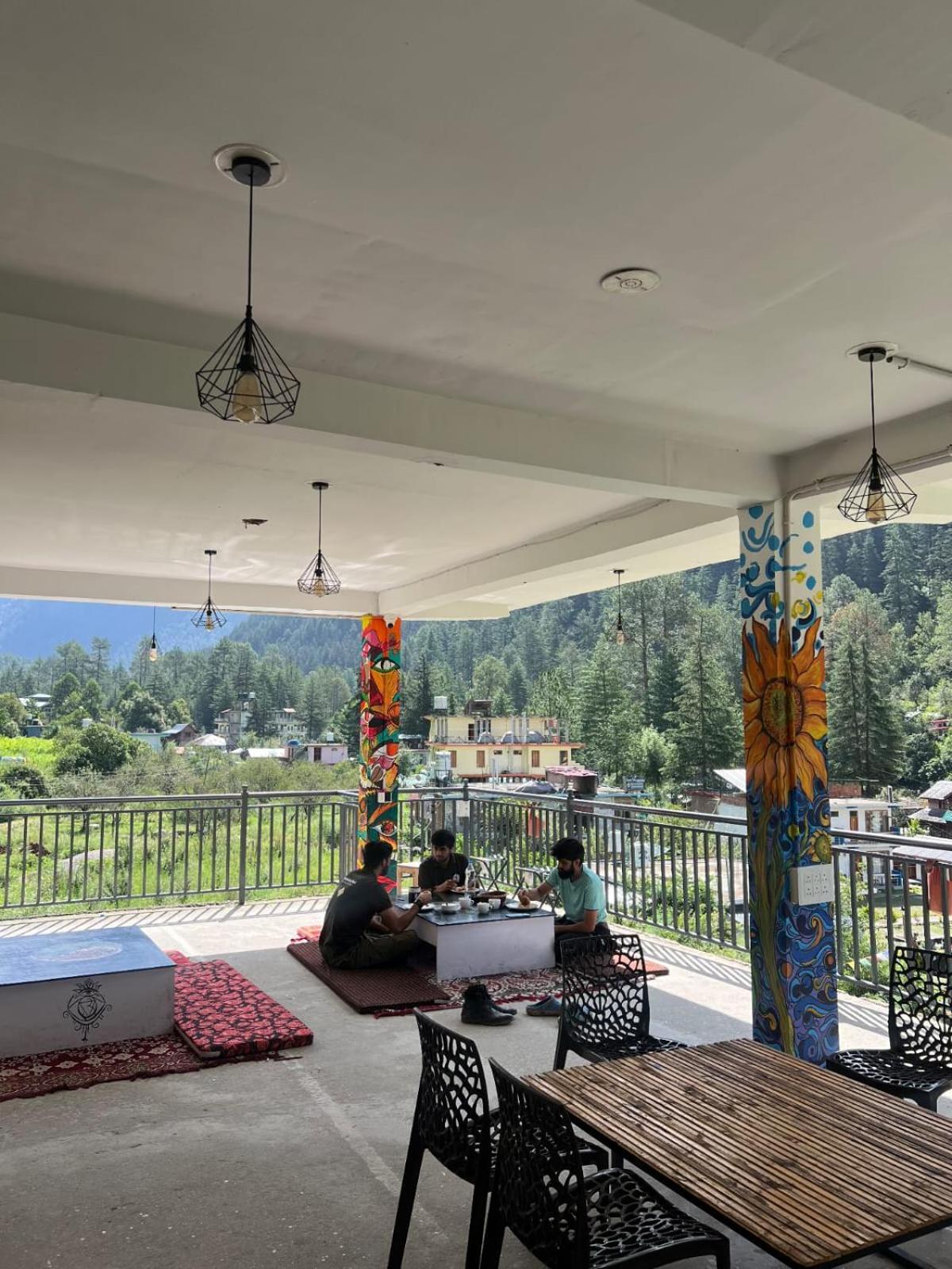 Himtrek Stay Kasol Eksteriør billede