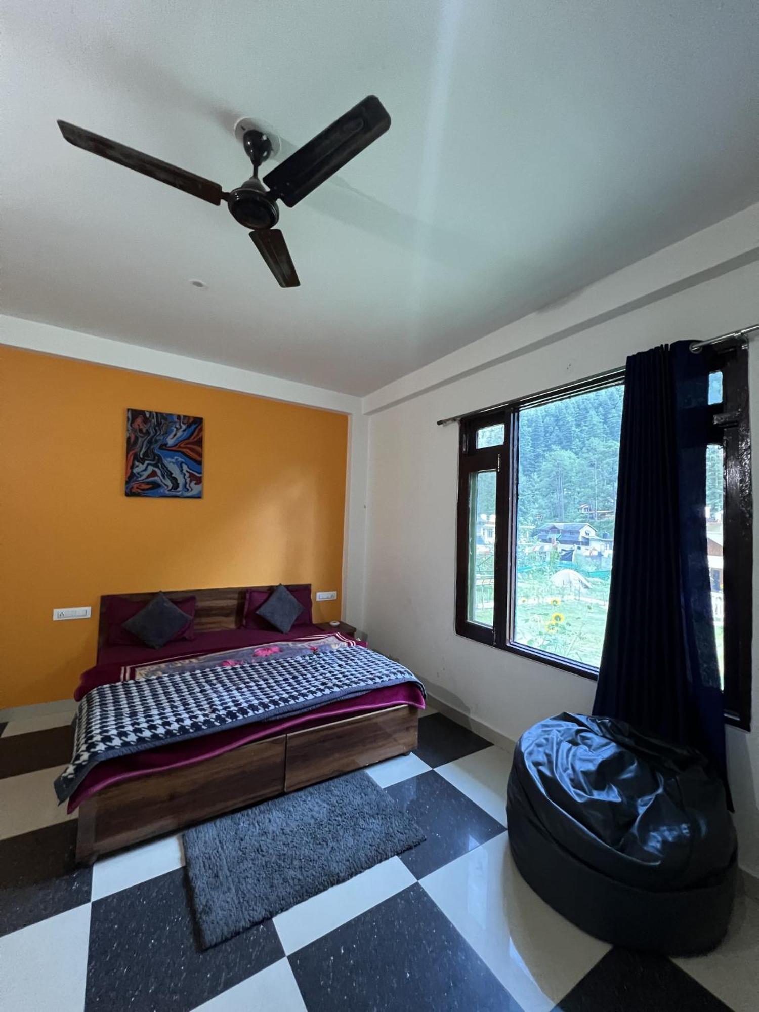 Himtrek Stay Kasol Eksteriør billede
